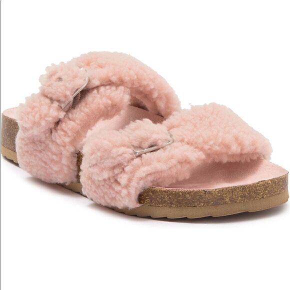 Indigo Shoes - 🆕INDIGO faux fur footbed sandal pink 7
